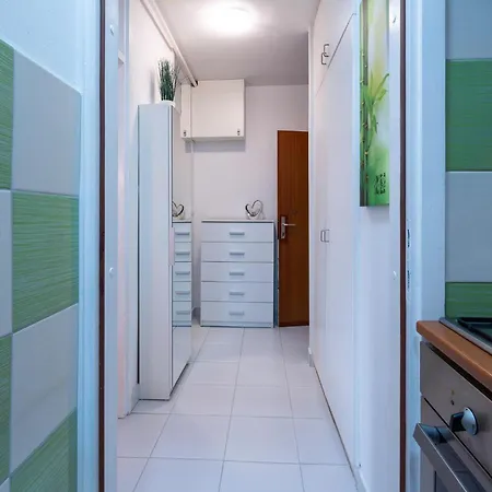 Apartament Beautiful In With Wi-fi