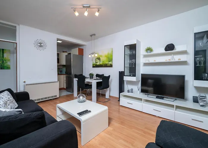 Beautiful In With Wi-fi Apartman Pula